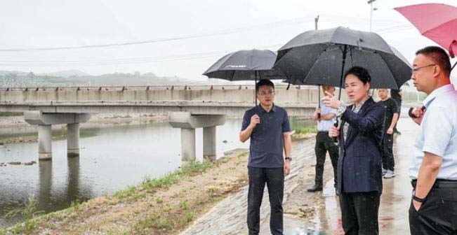 海陽市領導開展社區&ldquo;雙報到&rdquo;和巡河、防汛調研